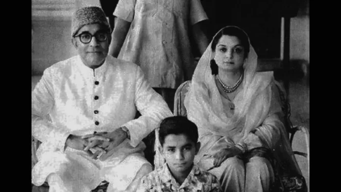 Khan with his Sheela Pant (Rana Begum) and Children